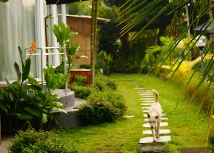 ロッジ De Sila House And Pool Tembuku